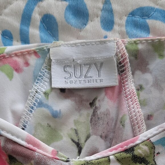 Suzy Shier Floral Top, Size M - Picture 3 of 4